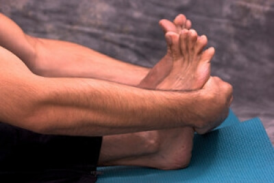 3 Everyday Foot and Toe Stretches From Podiatrists
